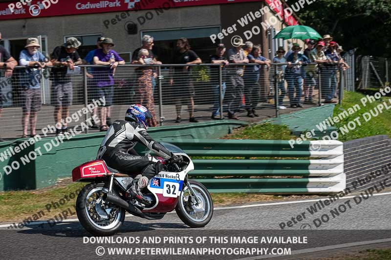 cadwell park;cadwell park photographs;cadwell trackday photographs;enduro digital images;event digital images;eventdigitalimages;peter wileman photography;racing digital images;trackday digital images;trackday photos